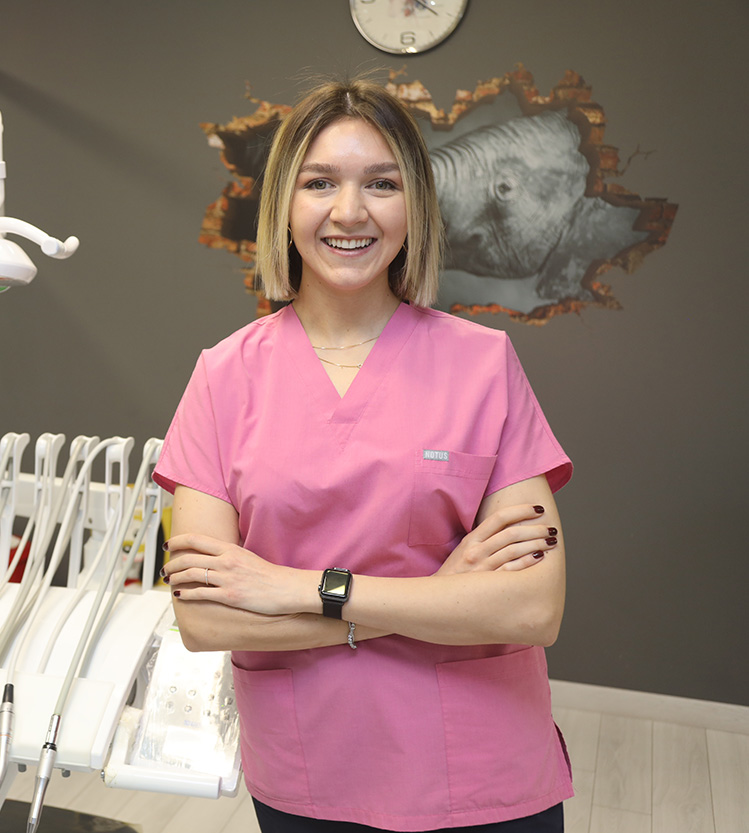 Dr. Dt. Ayça Aksoy Ortodonti Uzmanı