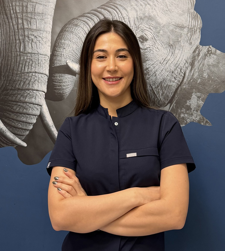 Dr. Büşra Tavşan Fachzahnärztin für Endodontie